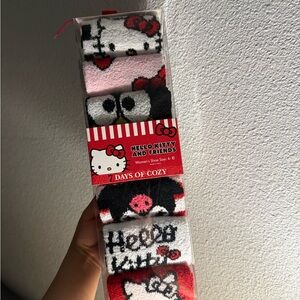 Hello Kitty 7 Days of Cozy Socks - Pink, Black, White